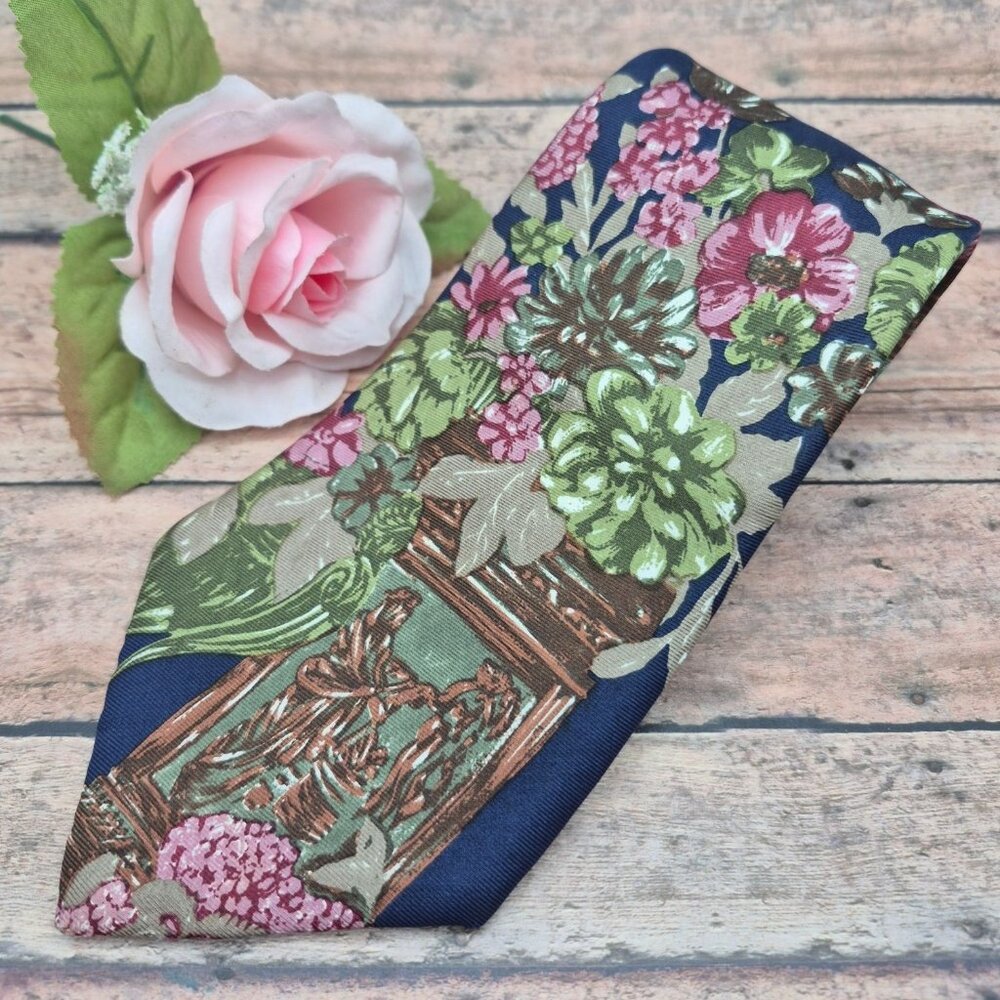 Vintage Halston III Mens Floral Tie 100% Italian Silk Made in USA 80s 90s
